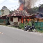 Siang Bolong 3 Pintu Rumah Hangus Dilalap Si Jago Merah di Tambunan