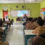 PT. Indako Trading Coy Bersama Dealer Honda CV. ANEKA TEKNIK Sebarkan Kampanye #Cari_Aman Kepada Siswa/Siswi SMA NEGERI 3 Binjai